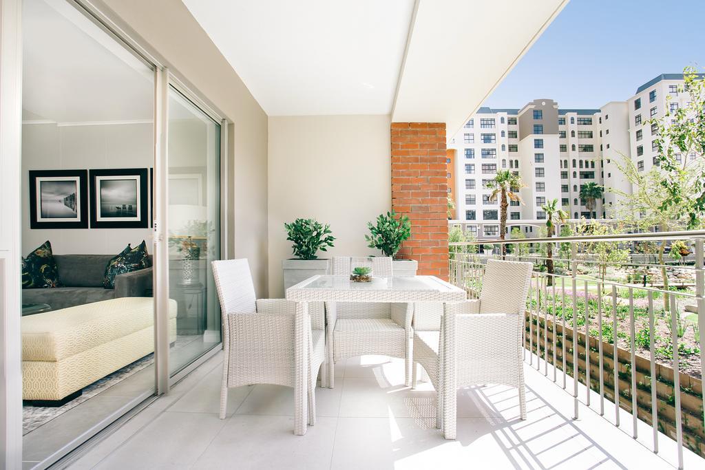 Superior Apartment Mayfair Cape Town Exterior photo